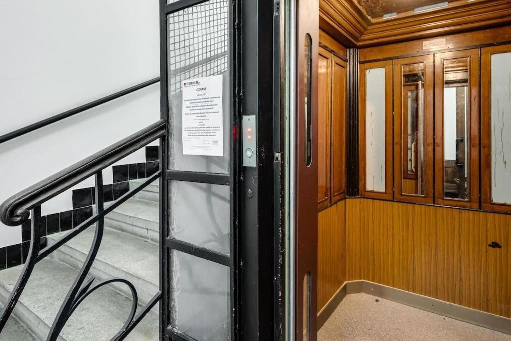 Stylovy Apartman V Centre Mesta Μπρατισλάβα Εξωτερικό φωτογραφία